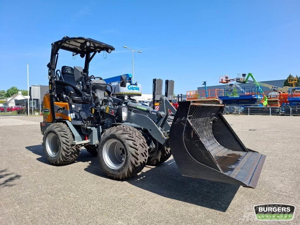 GiANT G1500 X-TRA Väikelaadurid