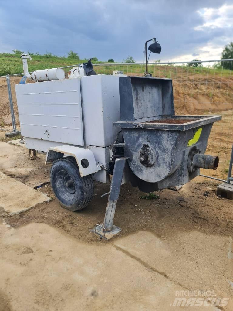 REED PUTZMEISTER M40 Betooni pumpautod
