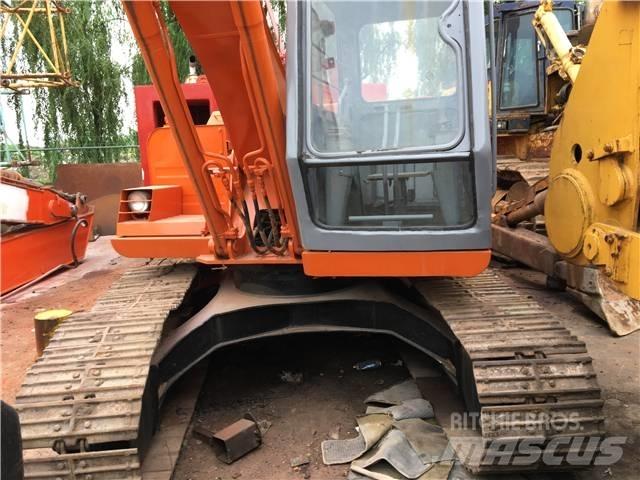 Hitachi EX100 Roomikekskavaatorid
