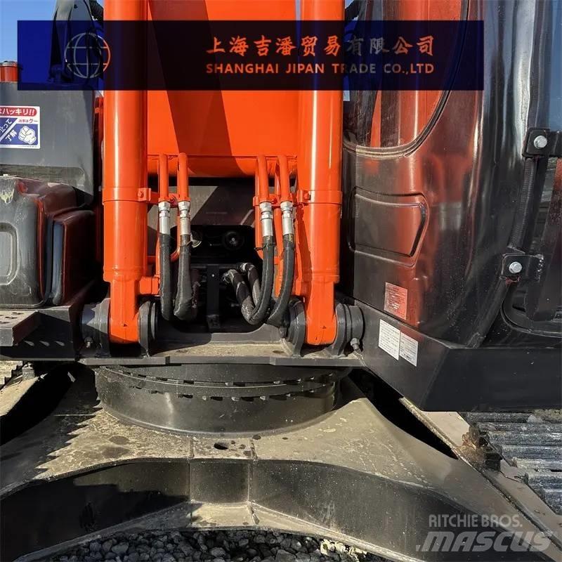 Hitachi ZX 200 Roomikekskavaatorid