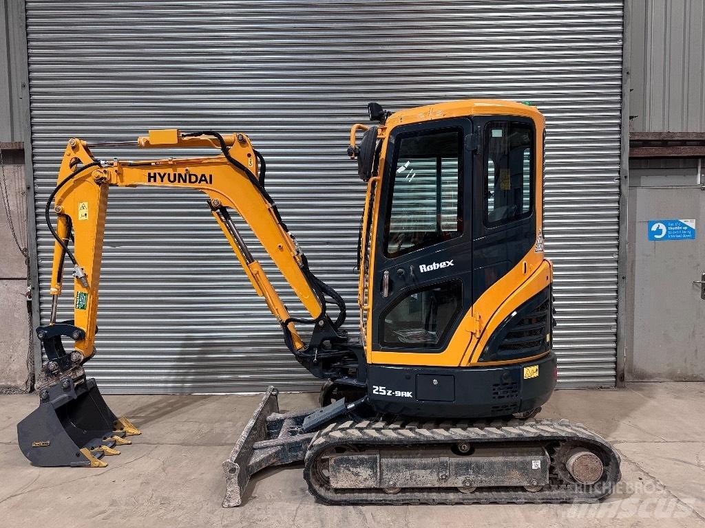 Hyundai R25Z-9 AK Miniekskavaatorid < 7 t