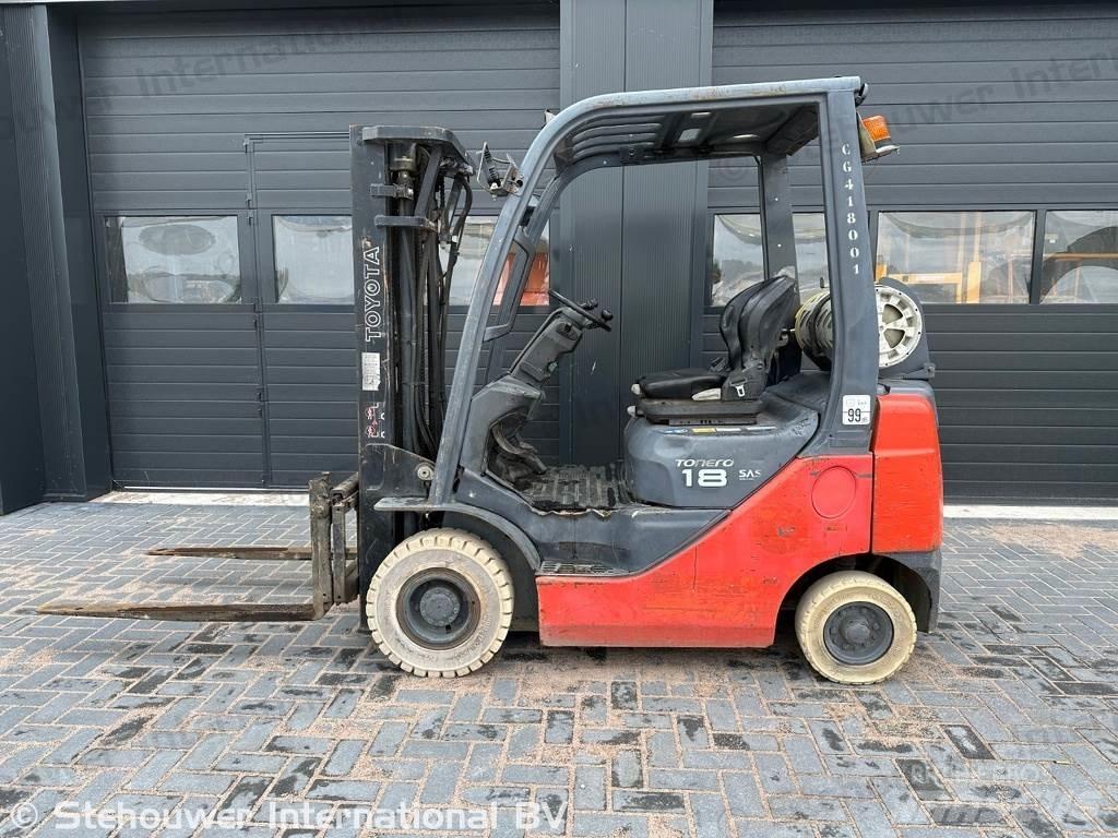 Toyota 02-8FGF18 Gaasitõstukid