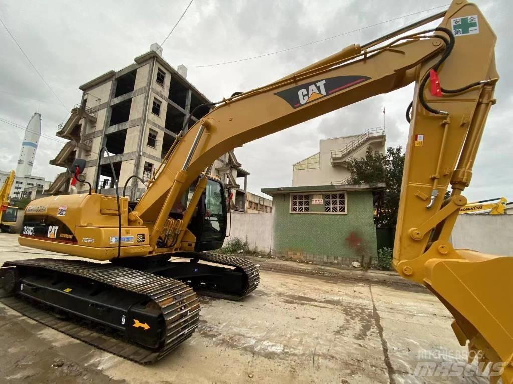 CAT 320 C L Roomikekskavaatorid