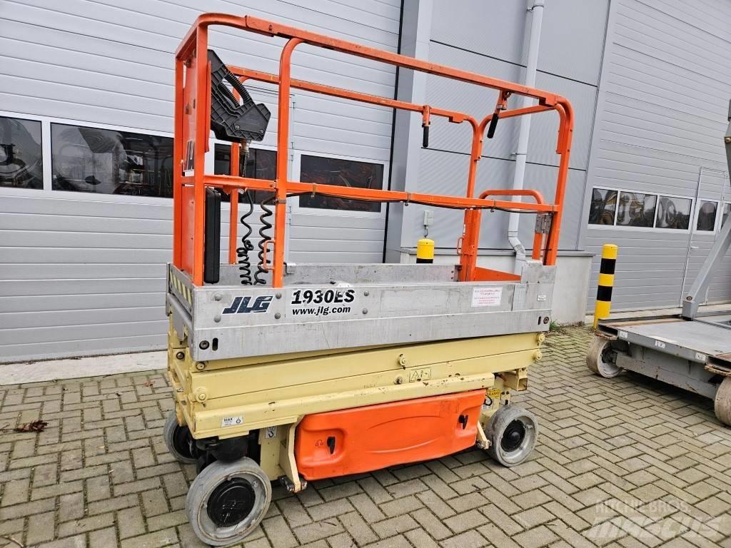 JLG 1930 ES Käärtõstukid