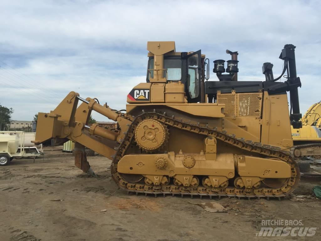 CAT D 9 L Buldooserid