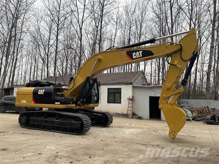 CAT 325D2 Roomikekskavaatorid