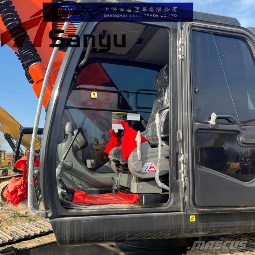 Hitachi ZX 240 Roomikekskavaatorid