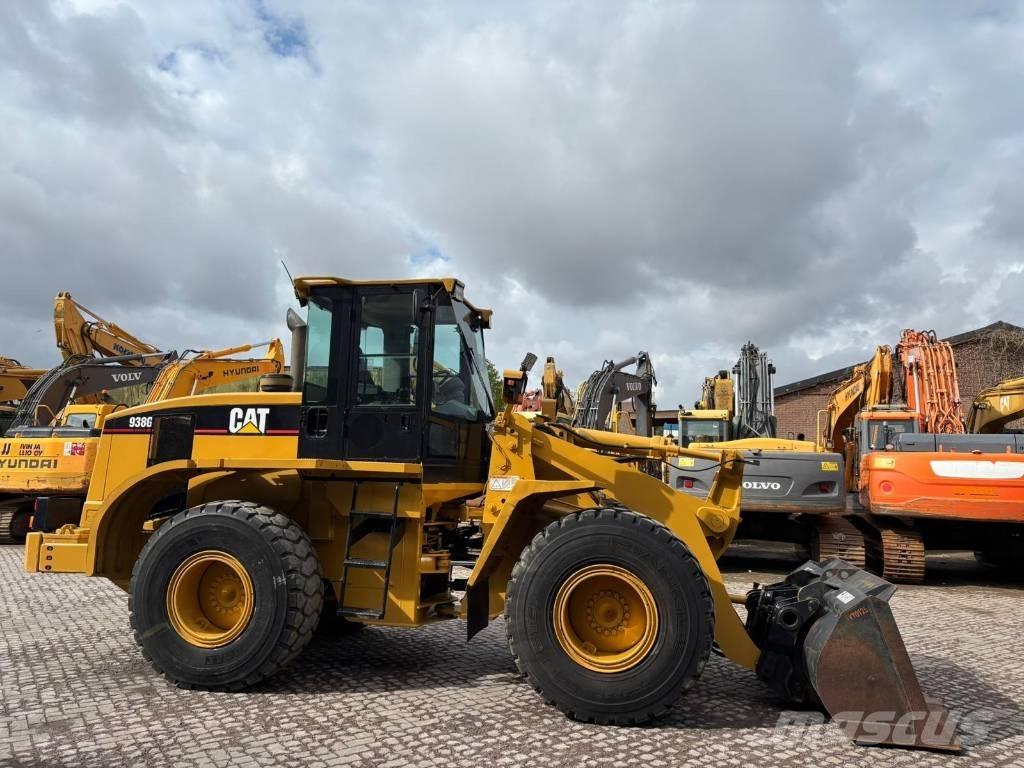 CAT 938 G Rataslaadurid