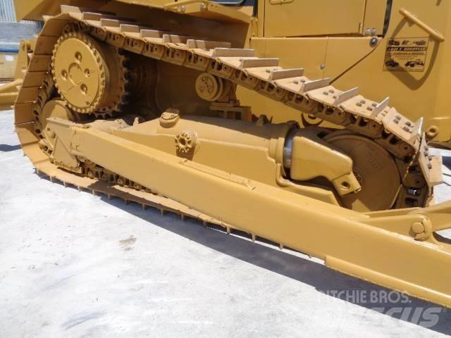 CAT D 6 R II Buldooserid
