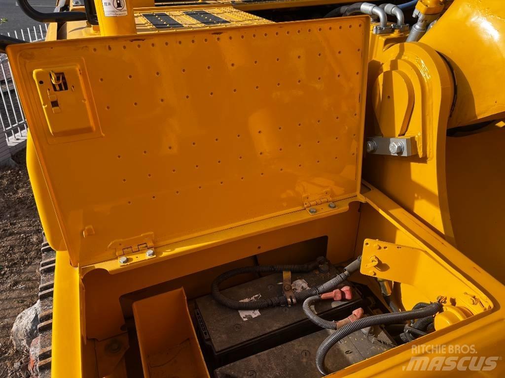 Komatsu 450 Roomikekskavaatorid