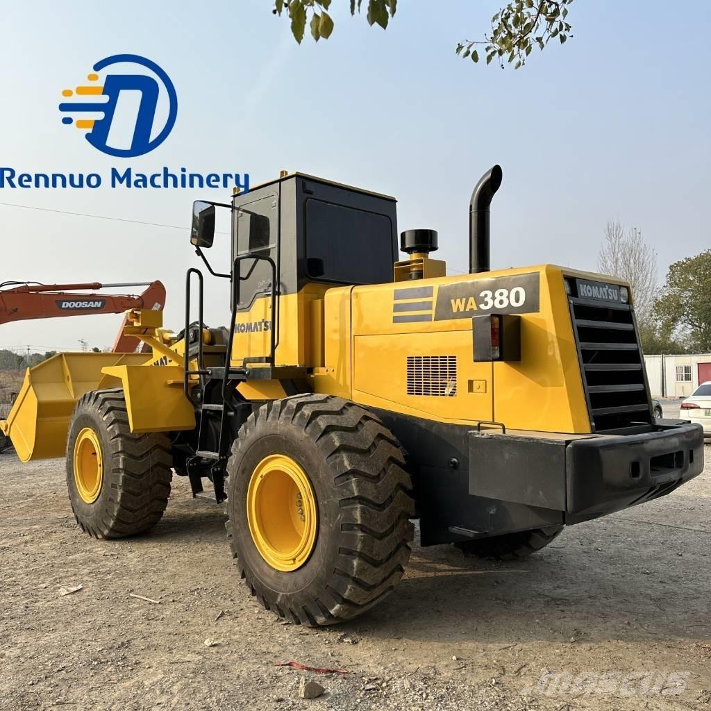 Komatsu WA380 Rataslaadurid