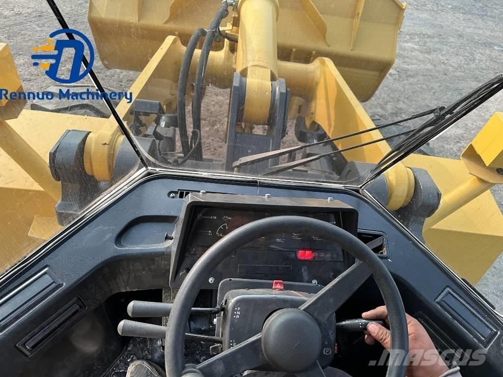 Komatsu WA380 Rataslaadurid