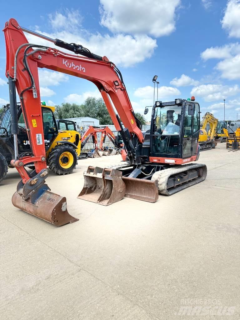 Kubota KX 080-4 Väikeekskavaatorid 7t-12t