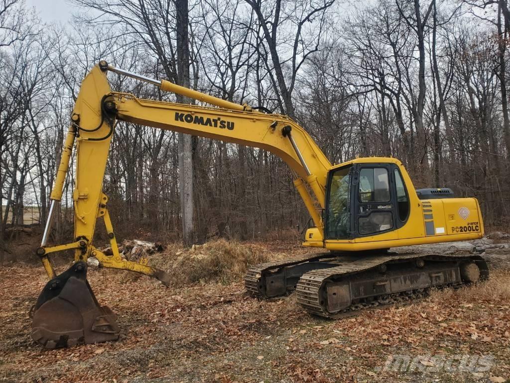 Komatsu PC200LC Roomikekskavaatorid