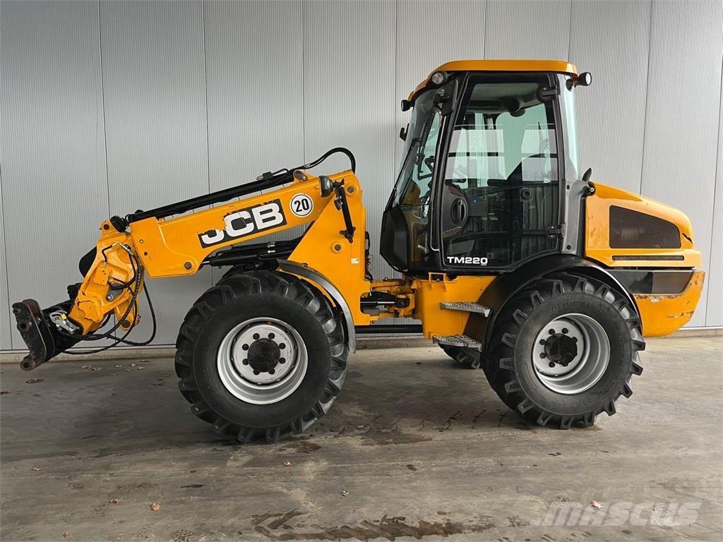 JCB TM 220 Agri Rataslaadurid