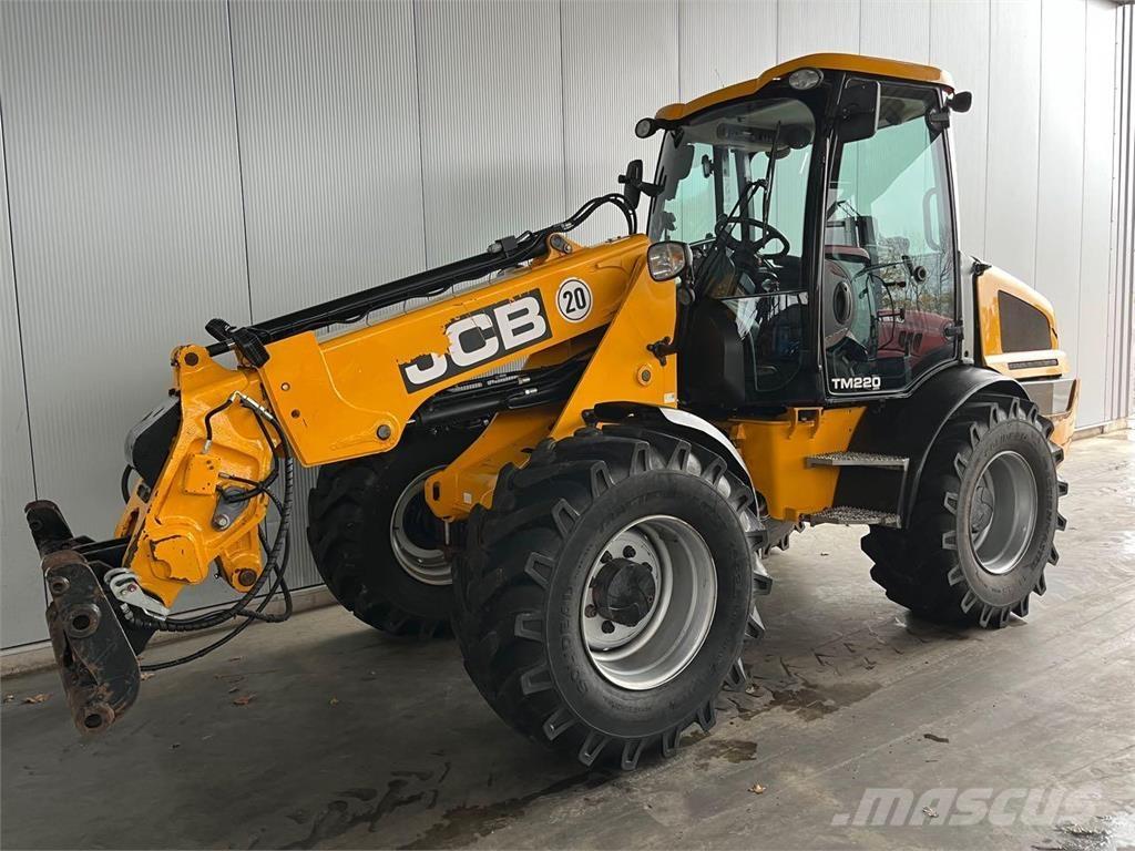 JCB TM 220 Agri Rataslaadurid