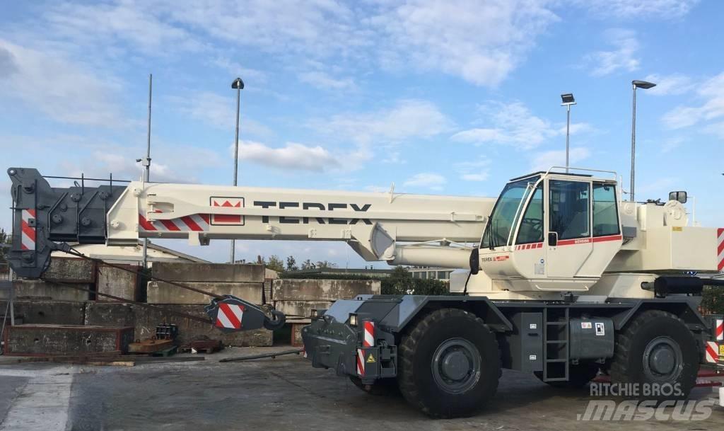Terex A 450 Raske maastiku tõstukid