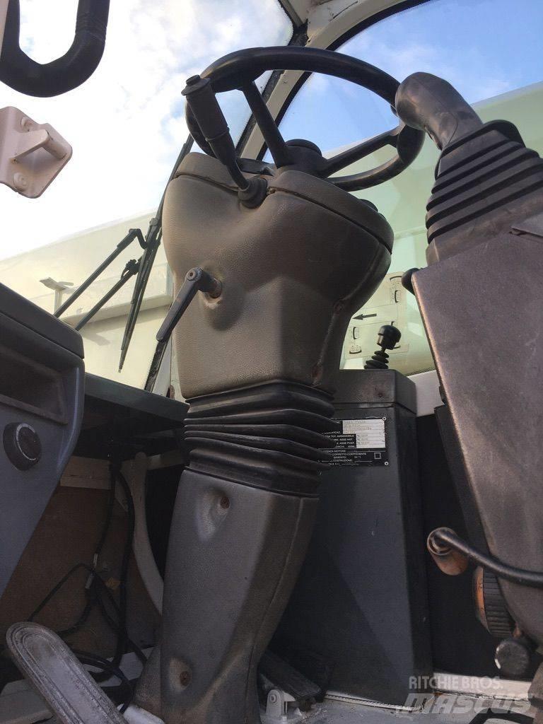 Terex A 450 Raske maastiku tõstukid