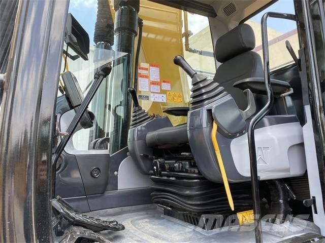CAT 320 D Roomikekskavaatorid