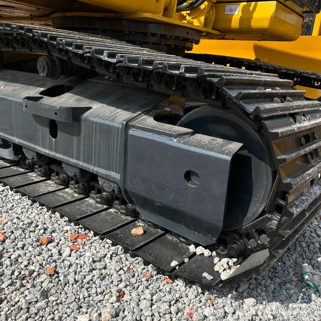 Komatsu 200-8 Roomikekskavaatorid