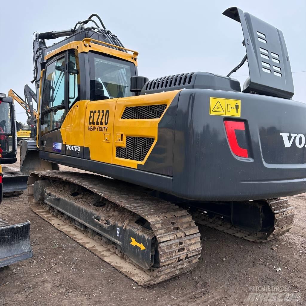Volvo EC 220 DL Roomikekskavaatorid