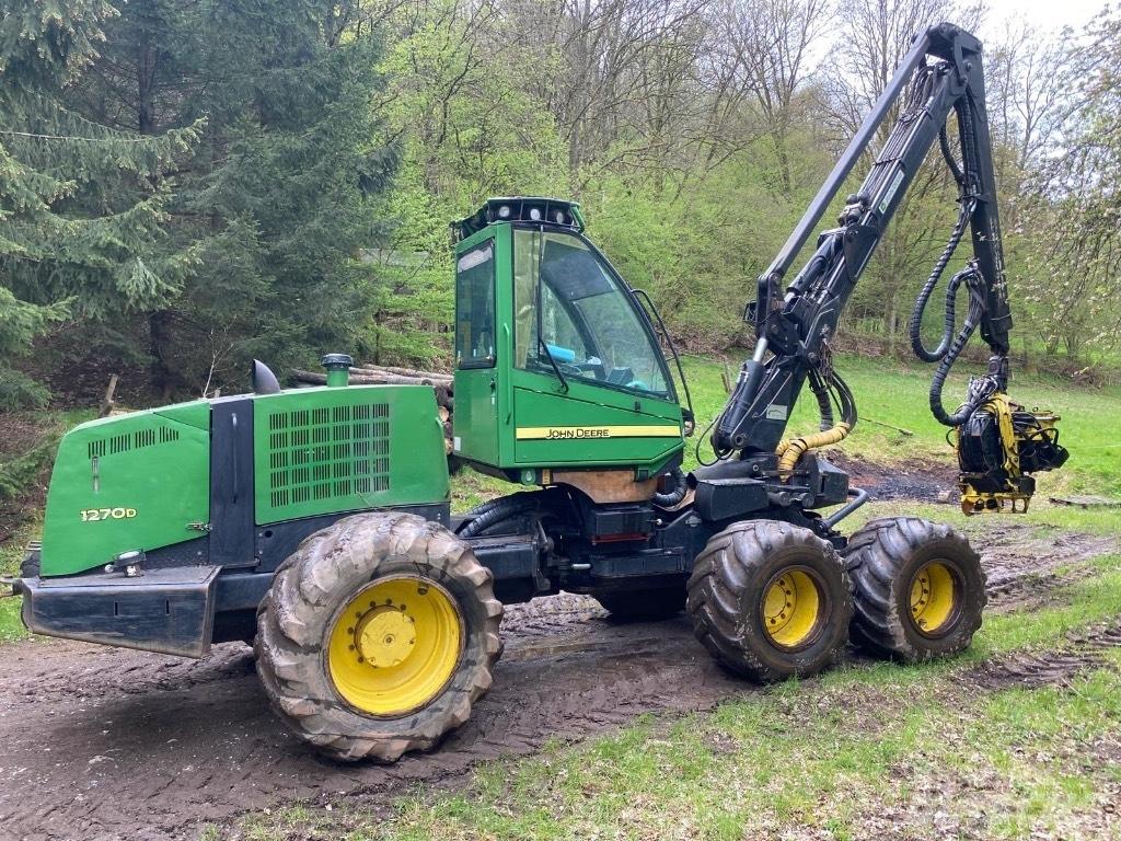 John Deere 1270 D Harvesterid