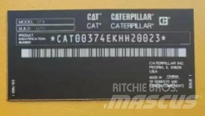 CAT 374 Roomikekskavaatorid