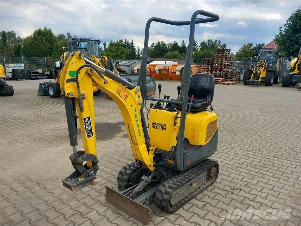 Wacker Neuson 803 Roomikekskavaatorid