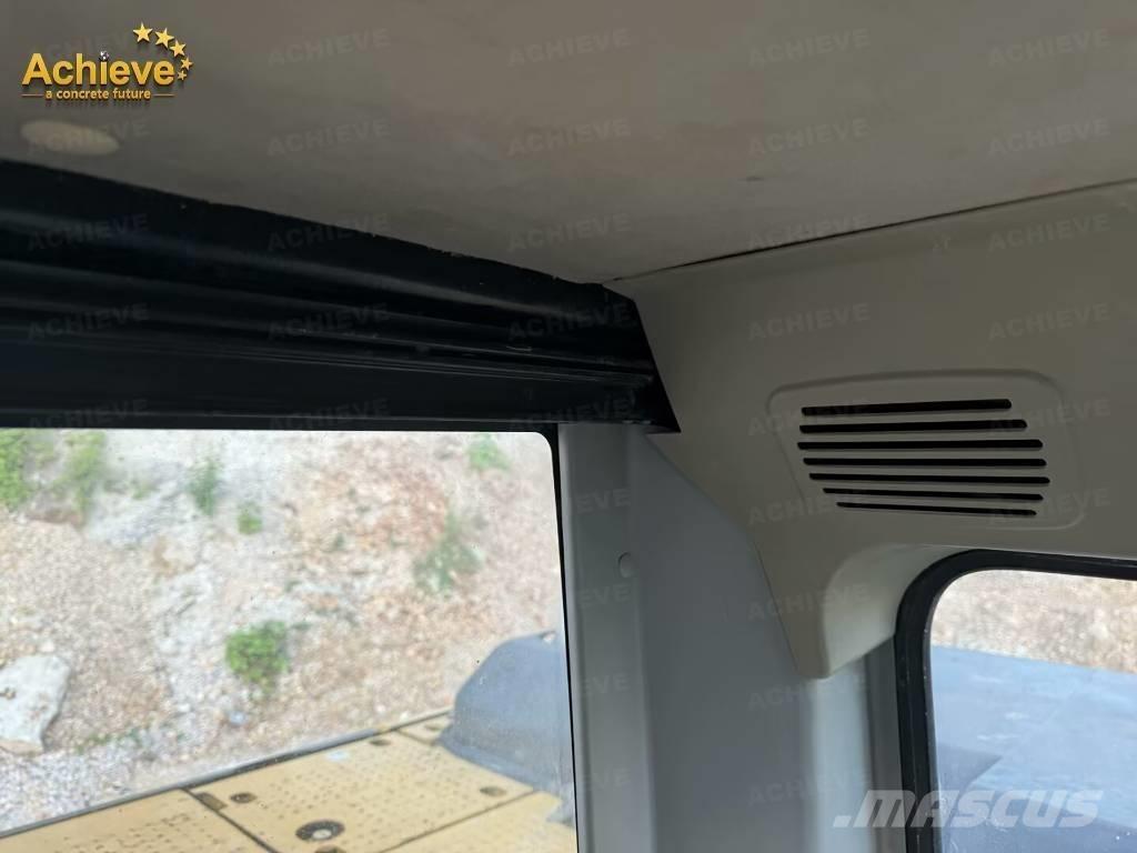 CAT 318DL Roomikekskavaatorid