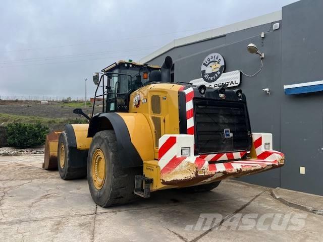CAT 982 Rataslaadurid