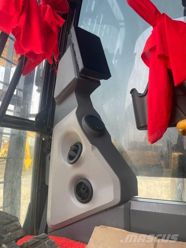 CAT 323GC Roomikekskavaatorid