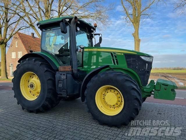 John Deere 7310 R Traktorid