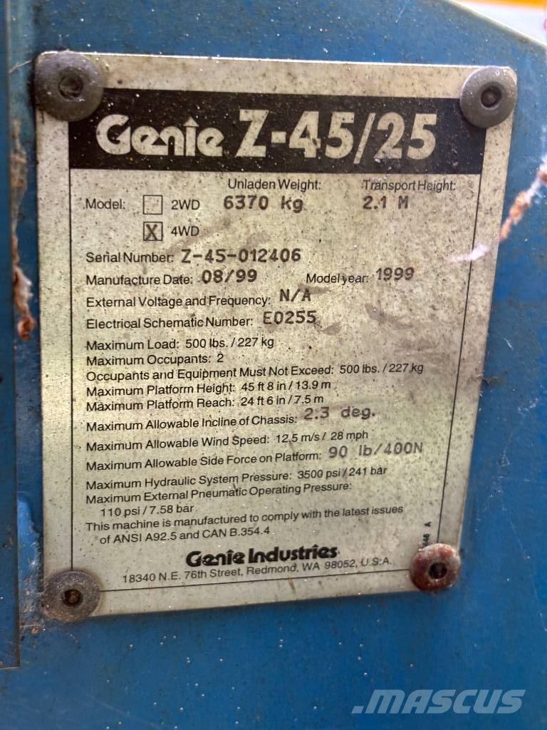 Genie Z 45/25 Iseliikuvad poomtõstukid