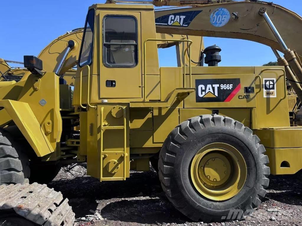 CAT 966F Rataslaadurid