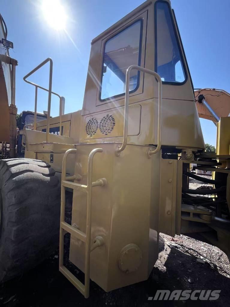 CAT 966F Rataslaadurid