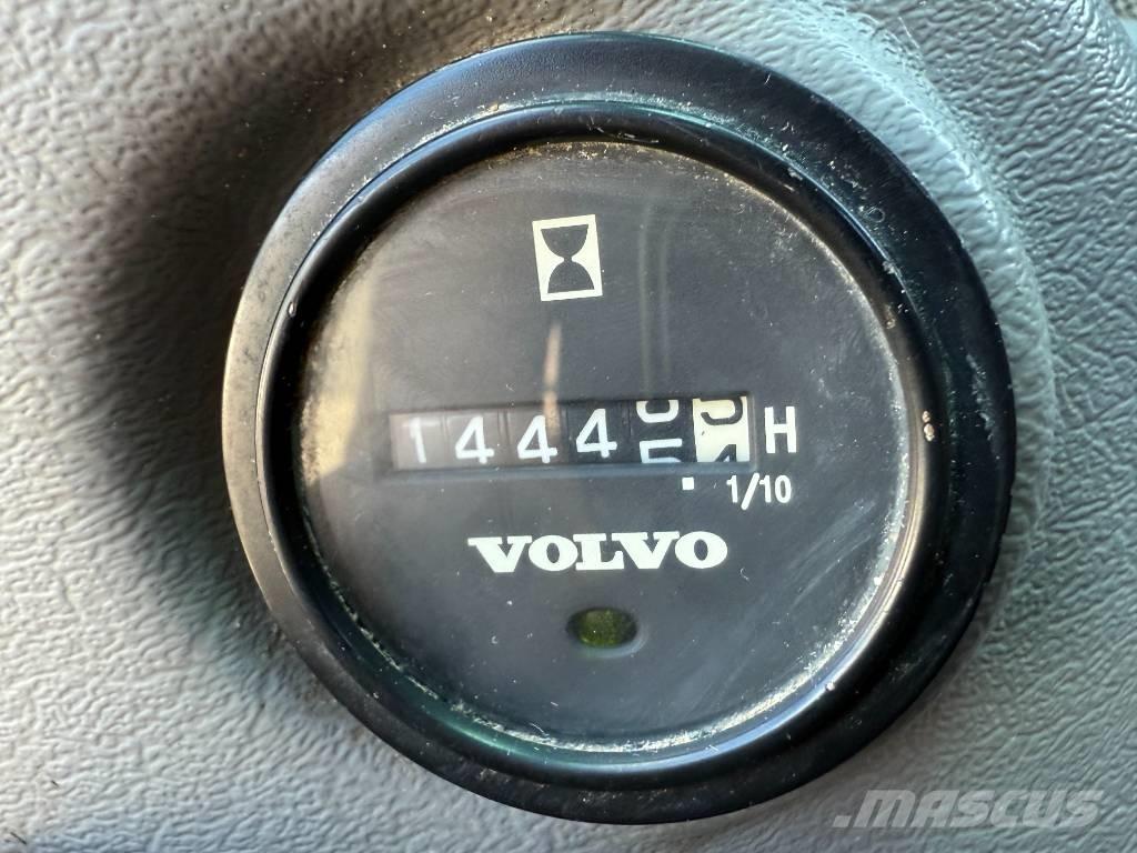 Volvo EW 160 C Ratasekskavaatorid