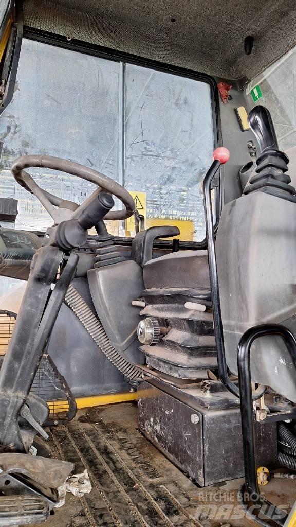Komatsu PW 110 Ratasekskavaatorid