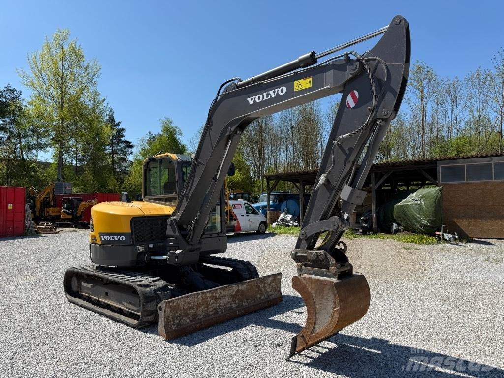Volvo ECR88D Väikeekskavaatorid 7t-12t