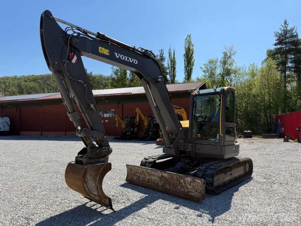 Volvo ECR88D Väikeekskavaatorid 7t-12t