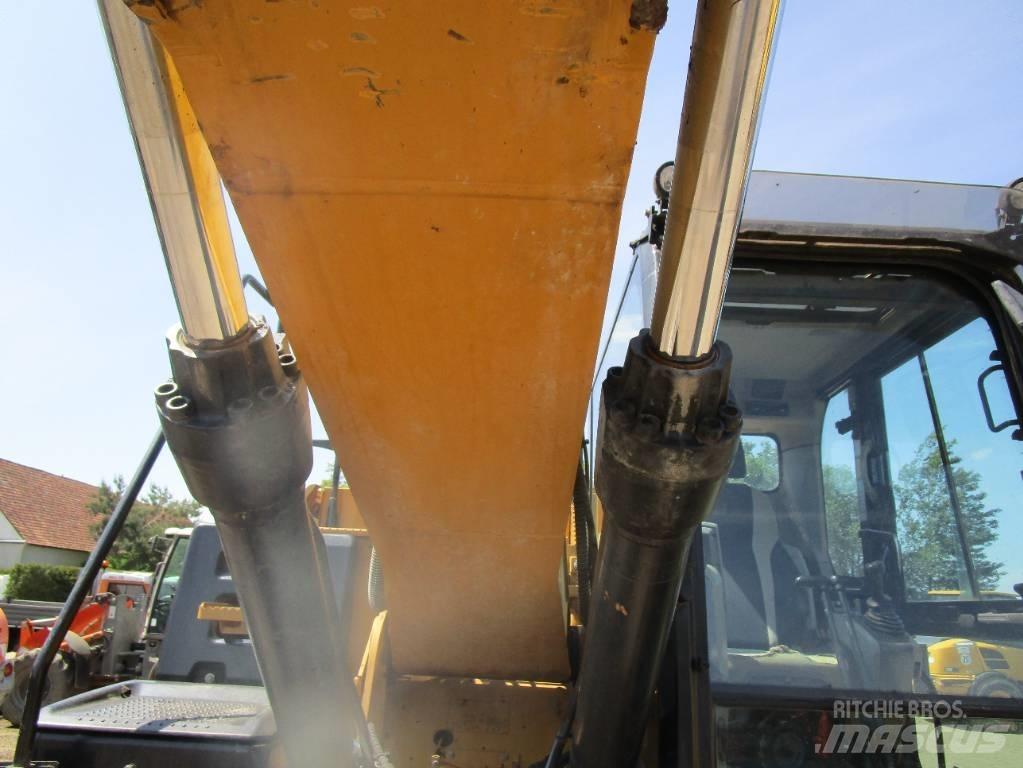 CAT 318 E L Roomikekskavaatorid