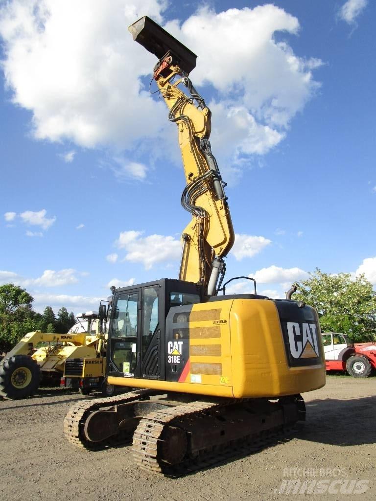 CAT 318 E L Roomikekskavaatorid