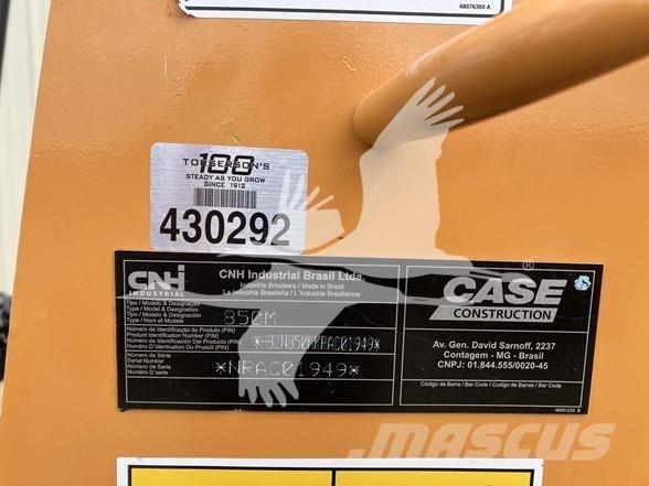 CASE 850M Buldooserid