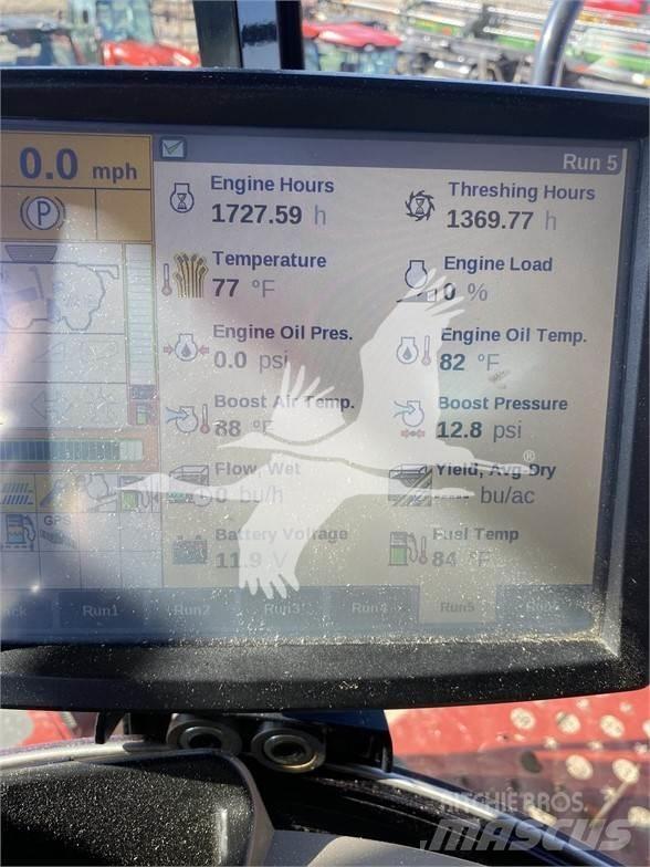 Case IH 8240 Teraviljakombainid