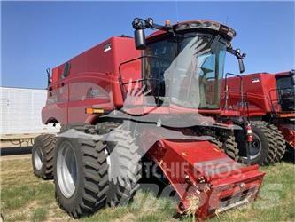 Case IH 8250 Teraviljakombainid