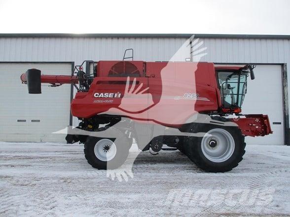 Case IH 8250 Teraviljakombainid
