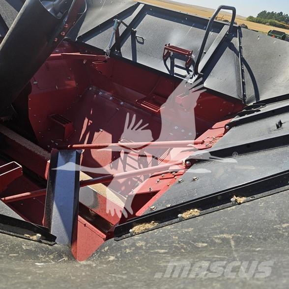 Case IH 8250 Teraviljakombainid