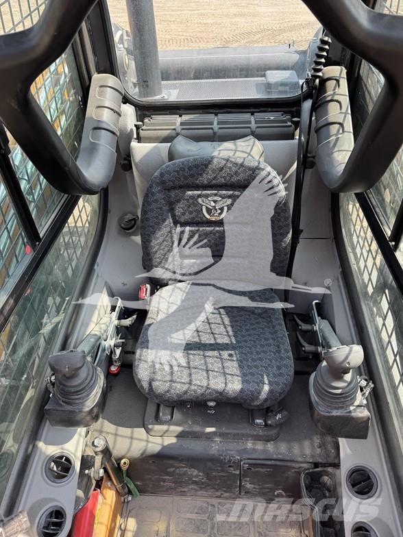 CASE TV450B Kompaktlaadurid