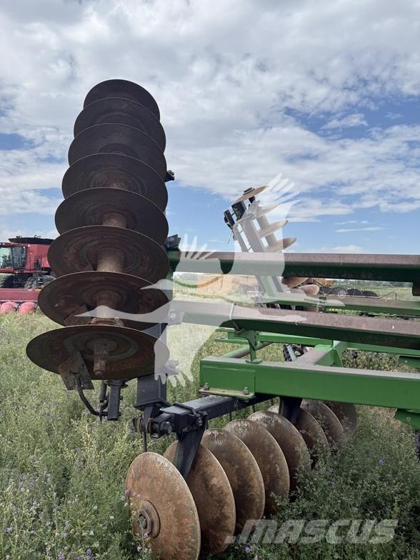 John Deere 630 Randaalid