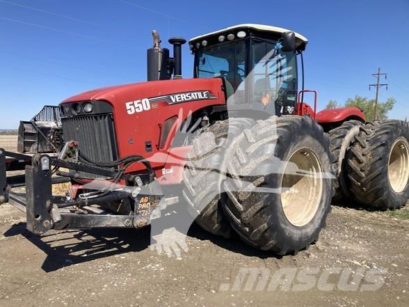Versatile 550 Traktorid