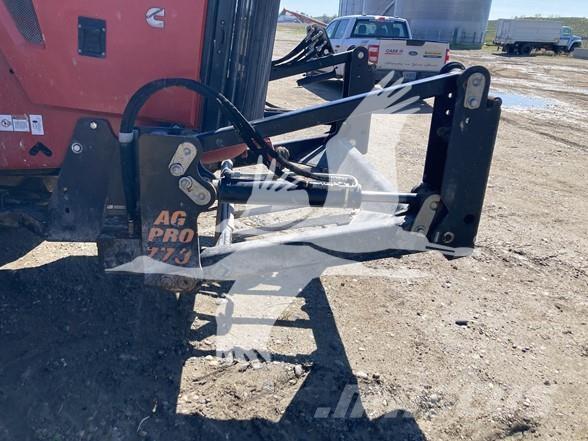 Versatile 550 Traktorid